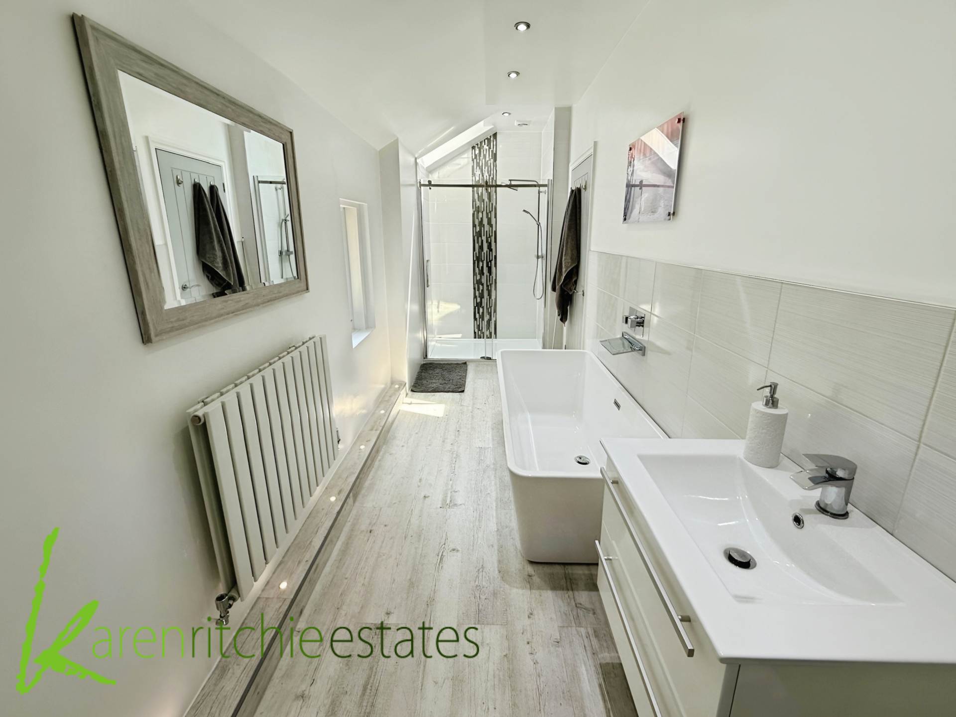 The Barn, Hollinhurst Drive, Image 12