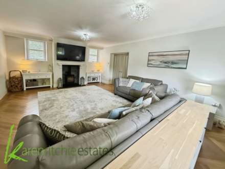 The Barn, Hollinhurst Drive, Image 2