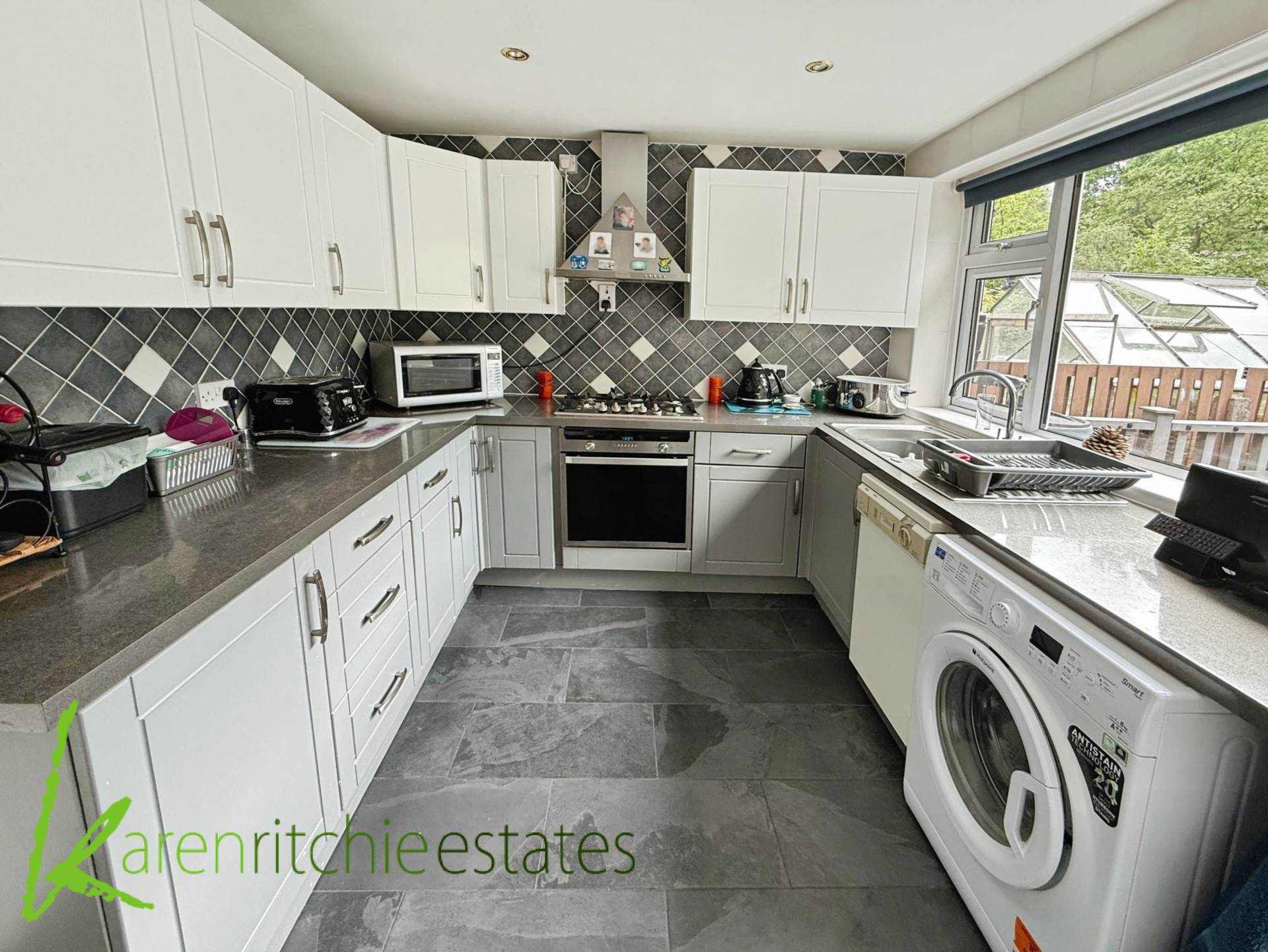 Thorns Close, Astley Bridge, Image 6