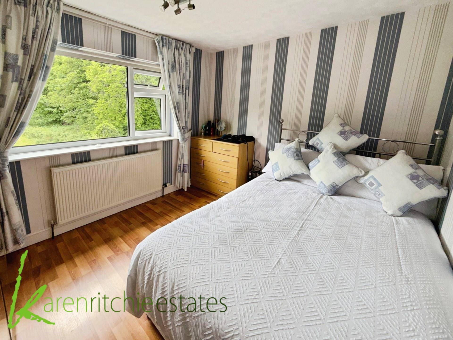 Thorns Close, Astley Bridge, Image 9