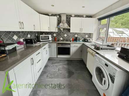 Thorns Close, Astley Bridge, Image 6