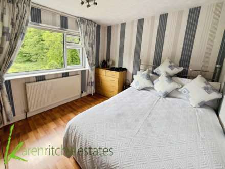 Thorns Close, Astley Bridge, Image 9