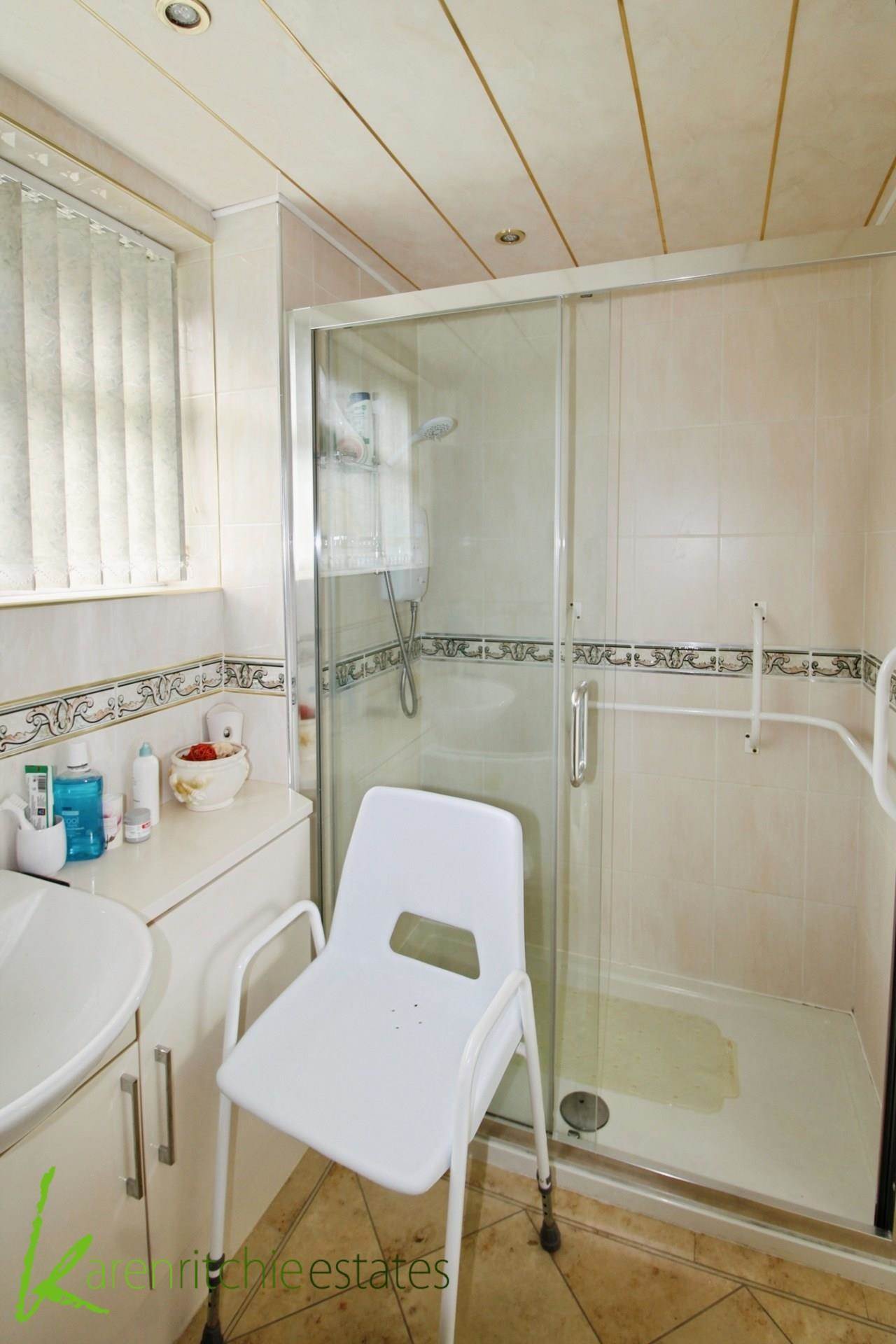Longridge Crescent, Bolton, Image 15