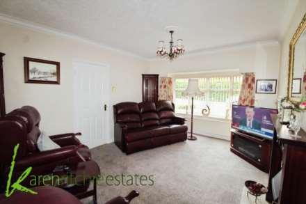 Longridge Crescent, Bolton, Image 3