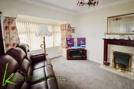 Longridge Crescent, Bolton, Image 4