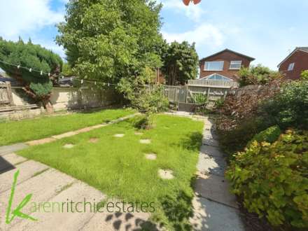 Ferndown Road, Harwood, Image 12