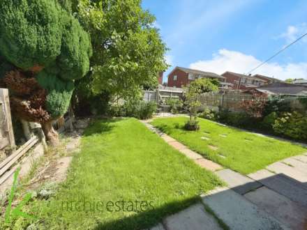 Ferndown Road, Harwood, Image 13