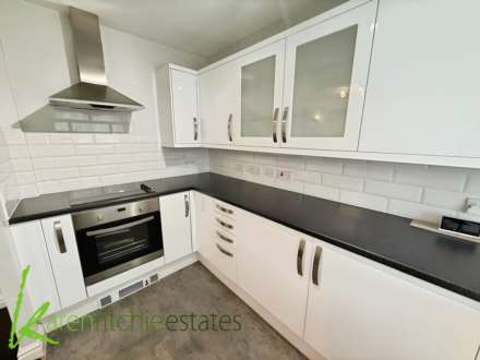 Greenmount Court, Heaton, Image 5