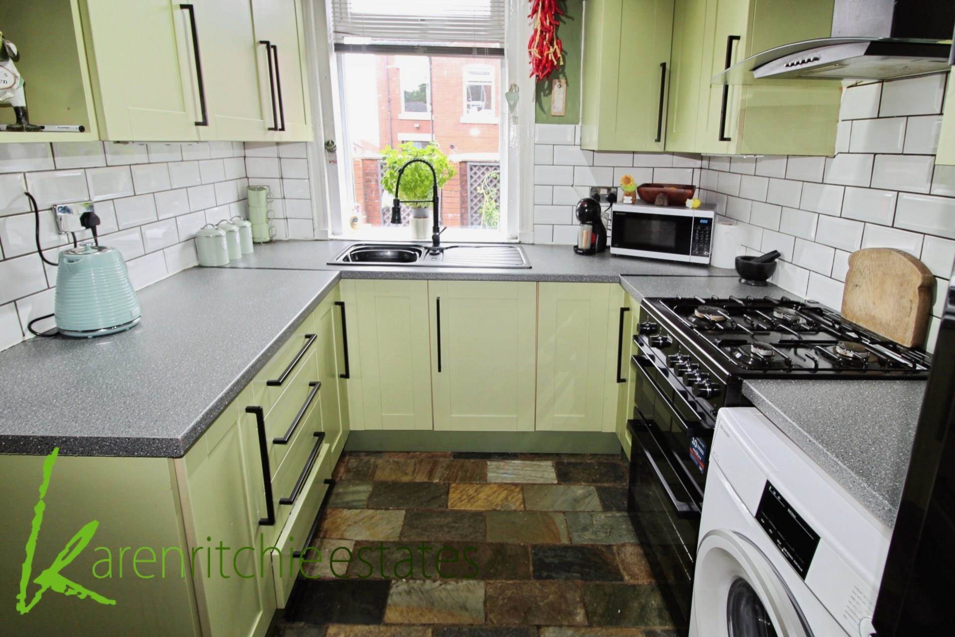 Merlin Grove, Bolton, Image 7