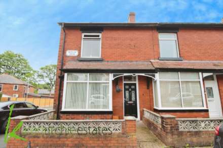 Merlin Grove, Bolton