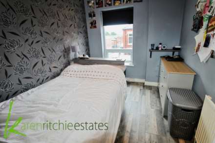 Merlin Grove, Bolton, Image 10