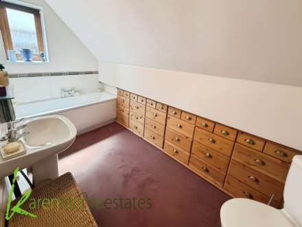 Springwater Close, Bolton, Image 15