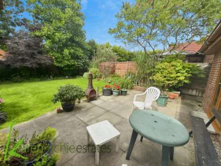 Springwater Close, Bolton, Image 16