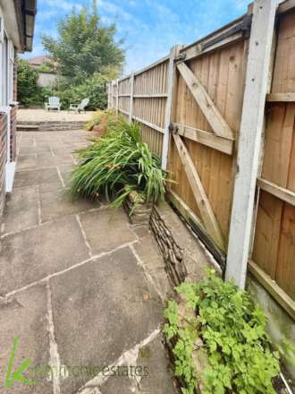 Lowndes Street, Heaton, Image 16