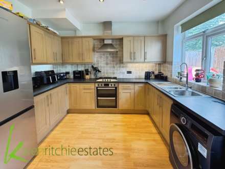 Bracondale Avenue, Bolton, Image 4
