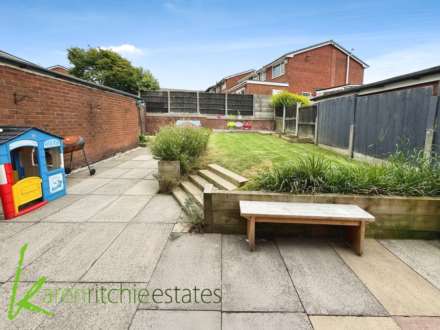 South Drive, Harwood, Image 13