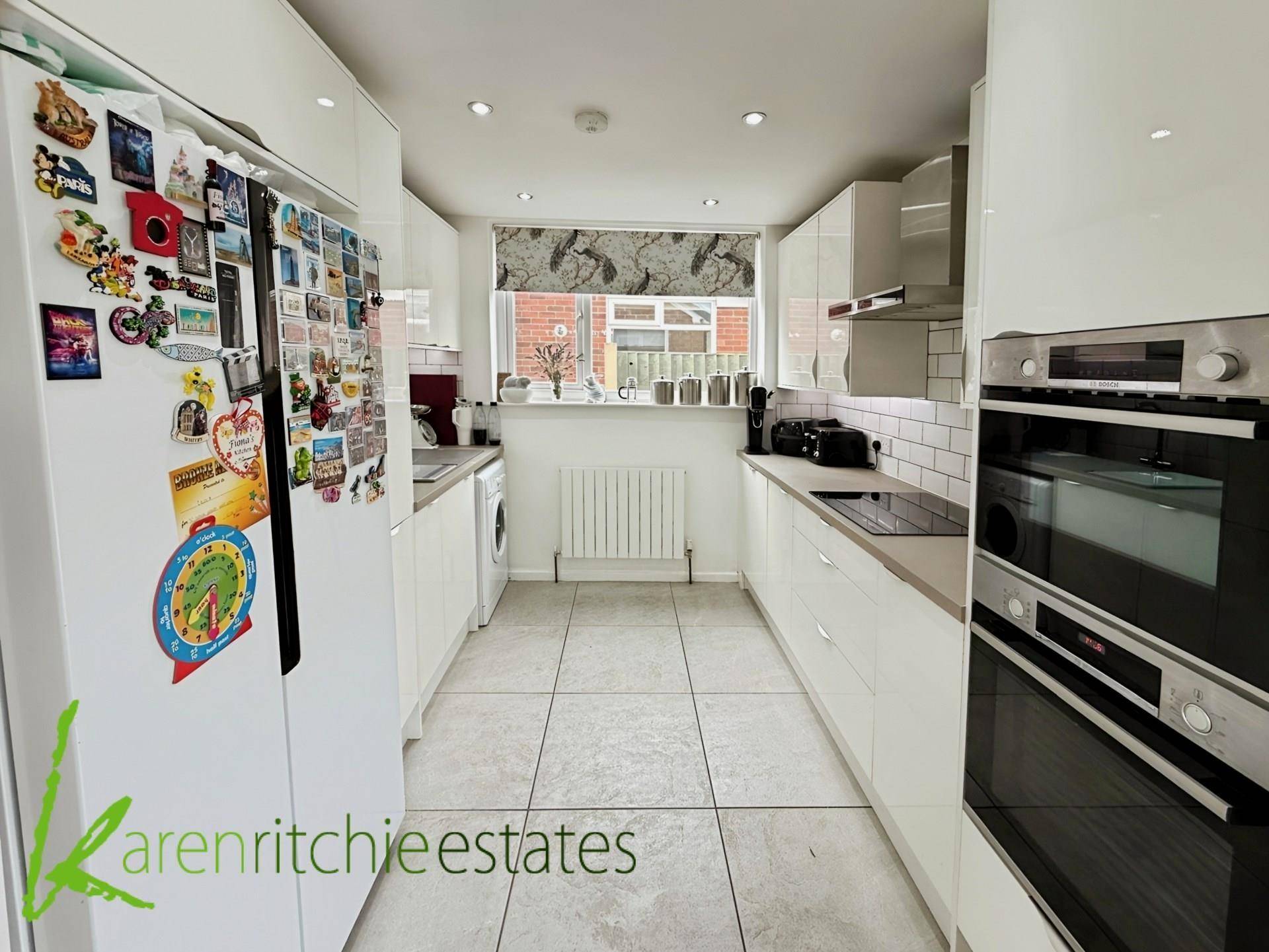 Meads Grove, Farnworth, Image 5
