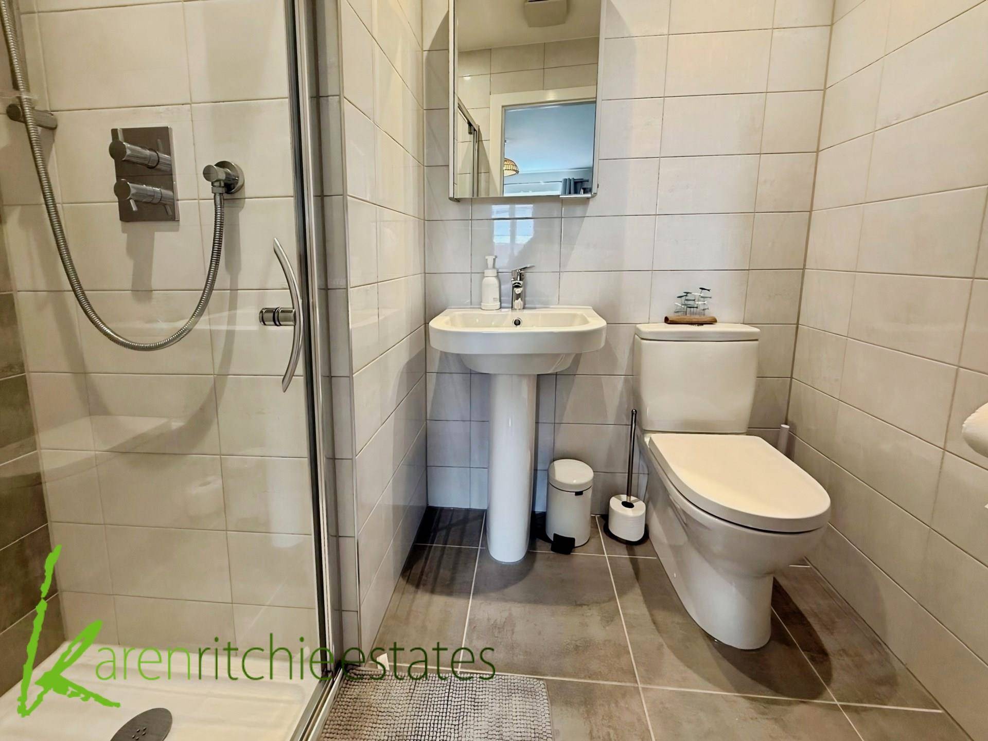 College Drive, Horwich, Image 15