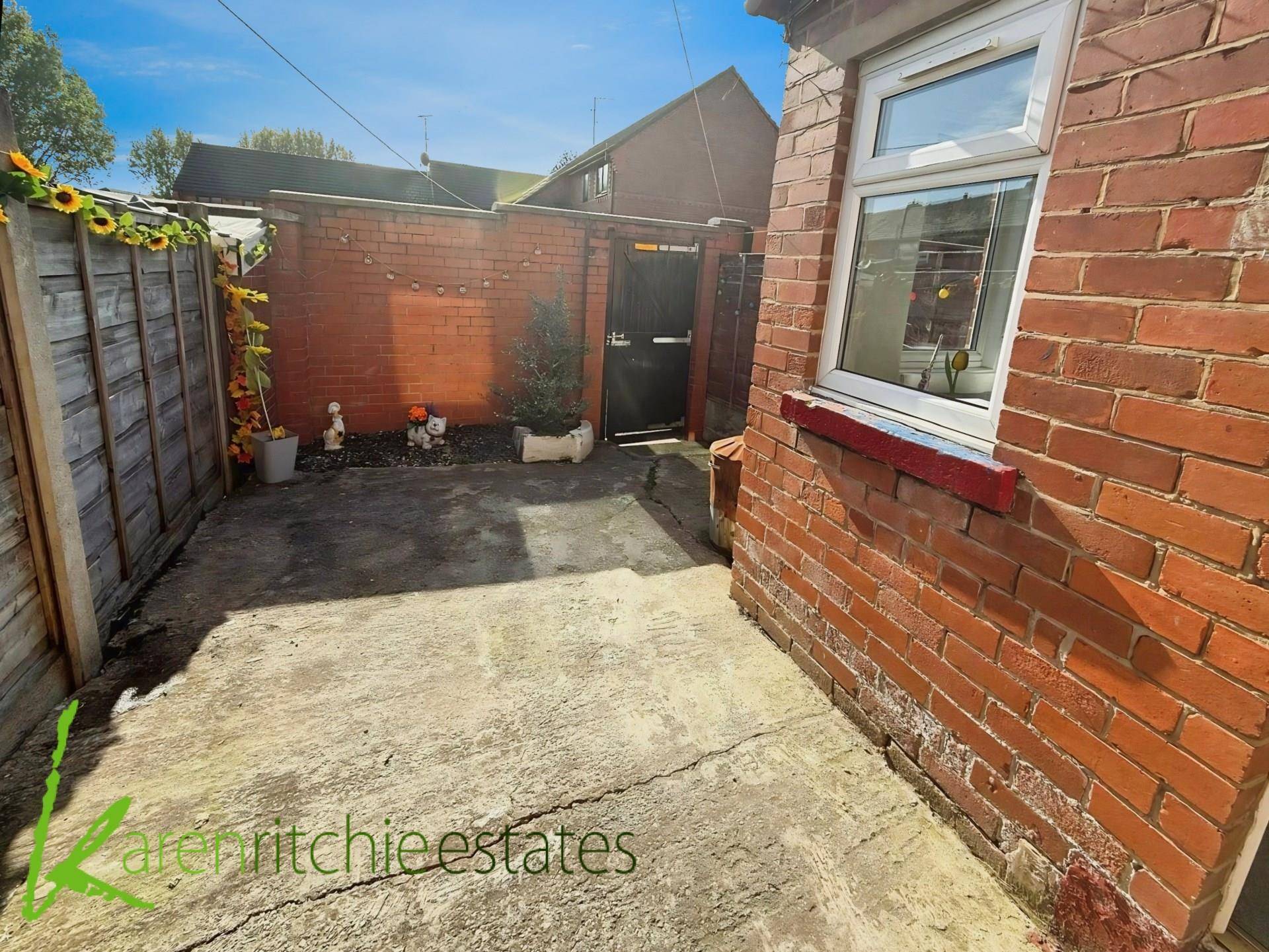 Bury Road, Tonge Fold, Image 9