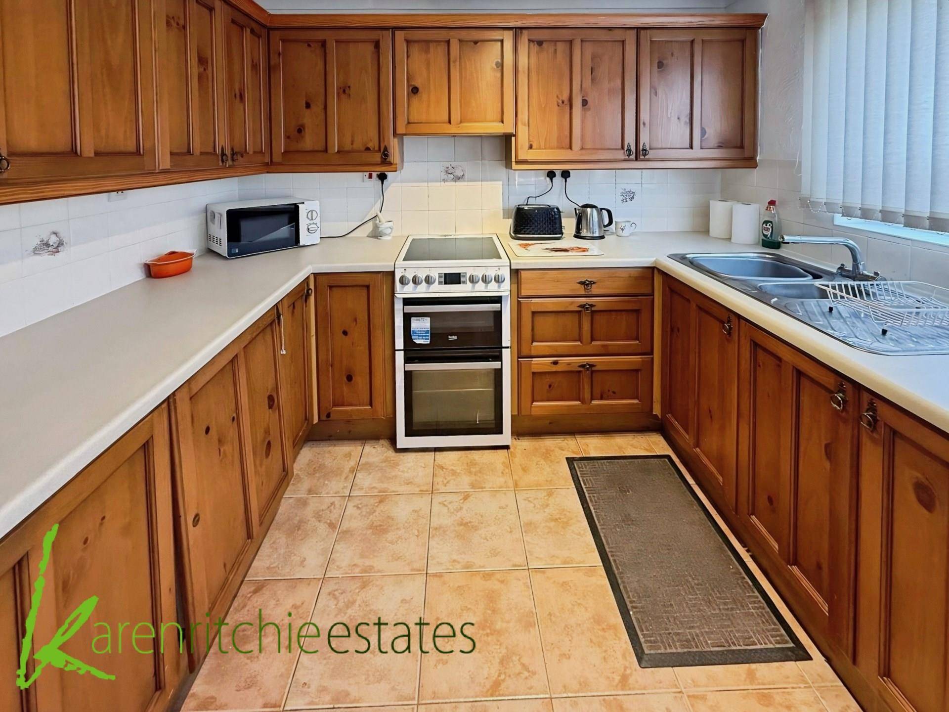Thornham Drive, Bolton, Image 3