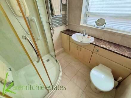 Thornham Drive, Bolton, Image 10