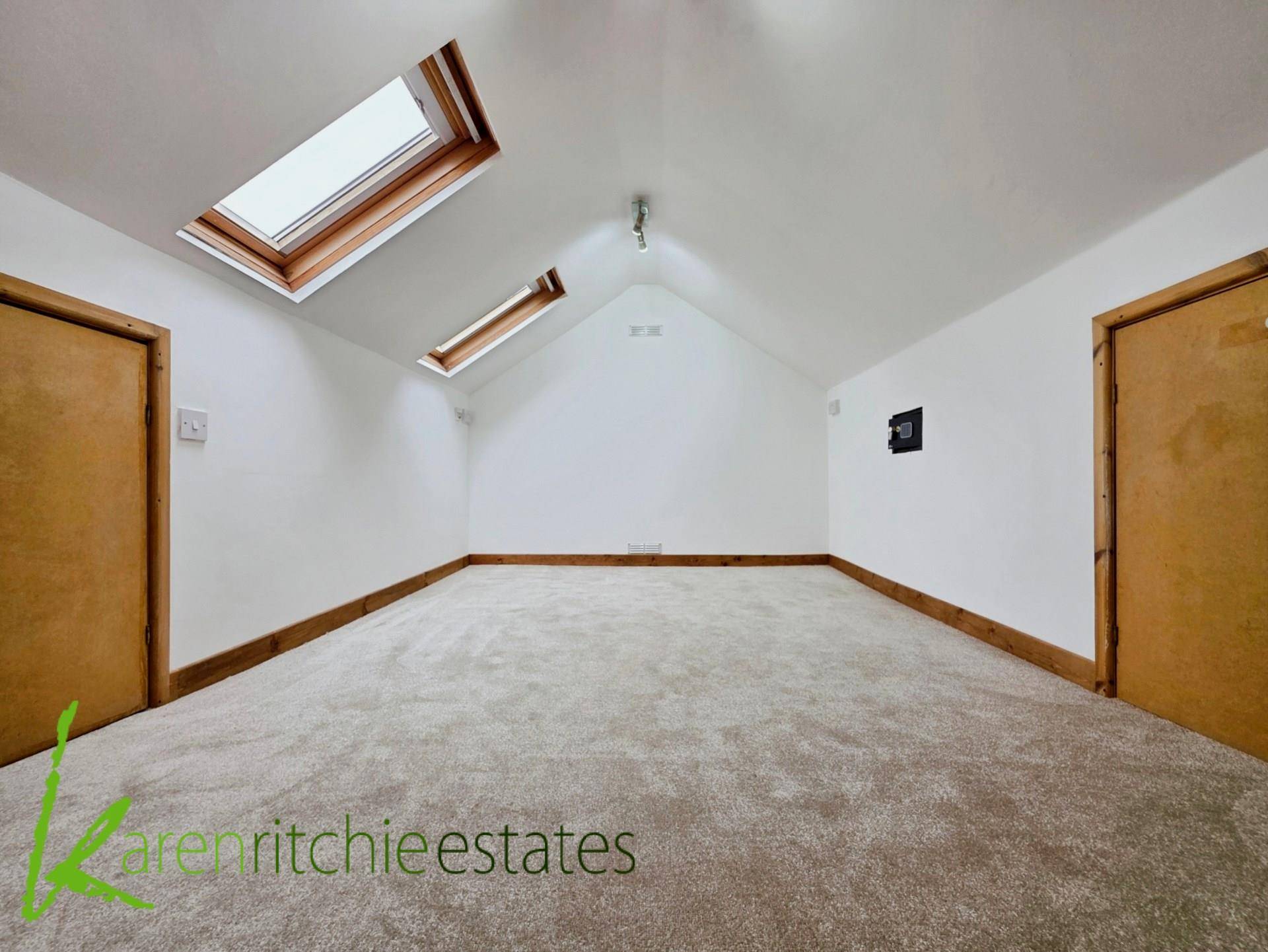 Temple Drive, Smithills, Image 23