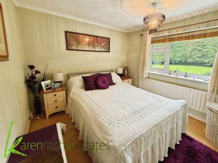 Thorns Close, Astley Bridge, Image 10