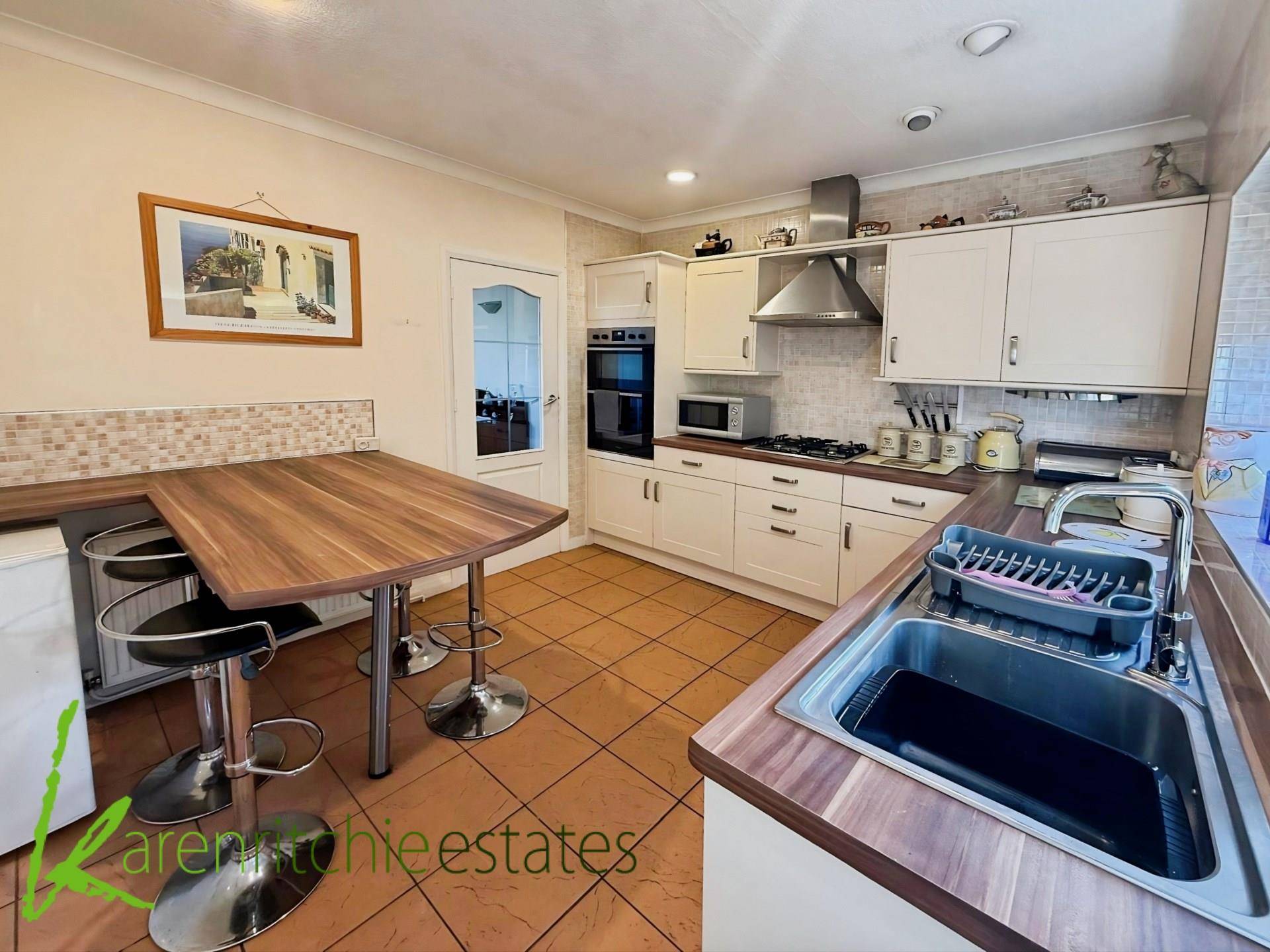 Sandray Close, Ladybridge, Image 3