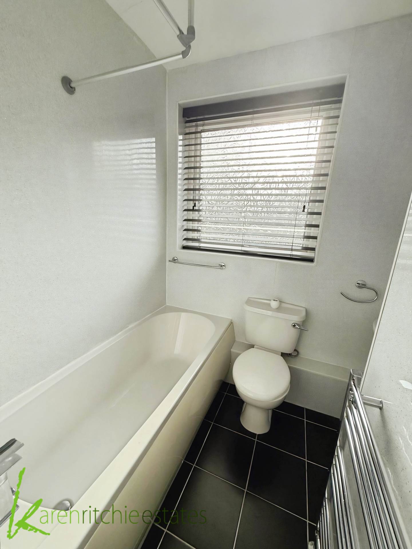 Roslin Gardens, Bolton, Image 12