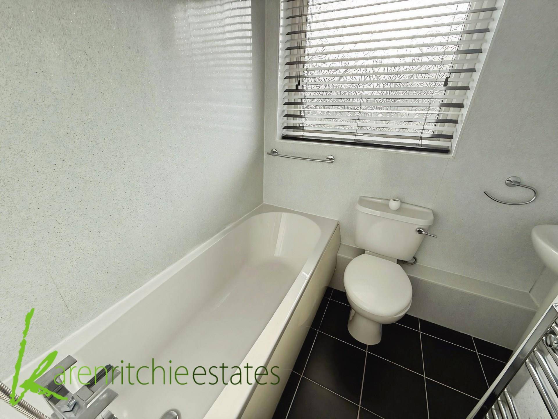 Roslin Gardens, Bolton, Image 13