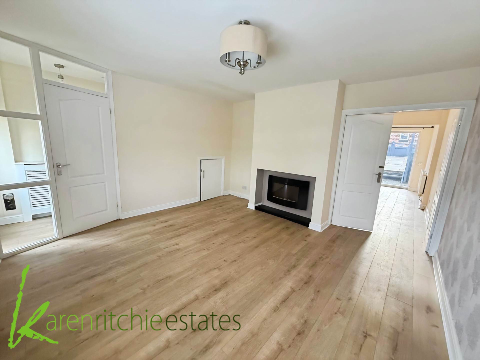 Roslin Gardens, Bolton, Image 2