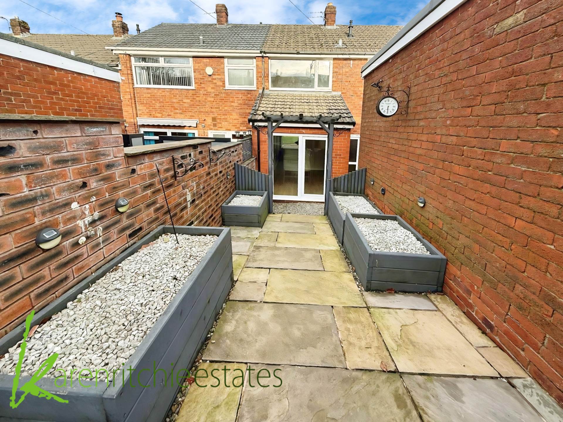 Roslin Gardens, Bolton, Image 7