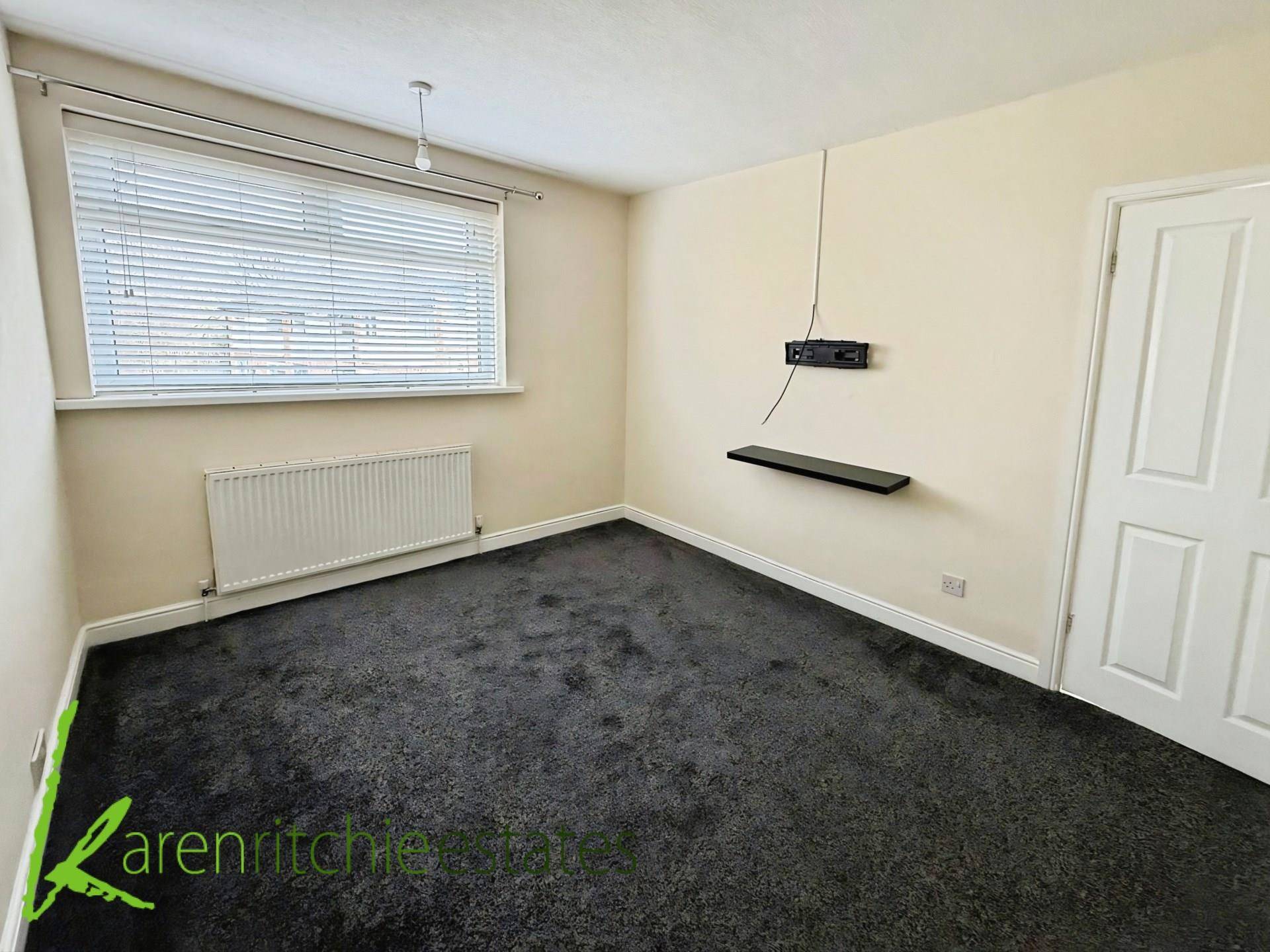 Roslin Gardens, Bolton, Image 8