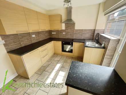 Roslin Gardens, Bolton, Image 3