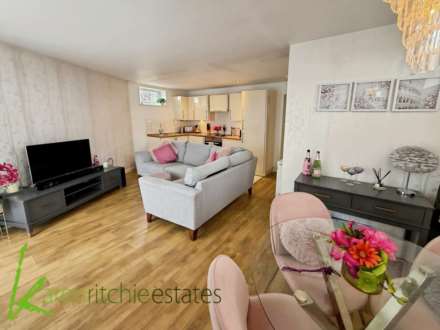 Sandray Close, Ladybridge, Image 15