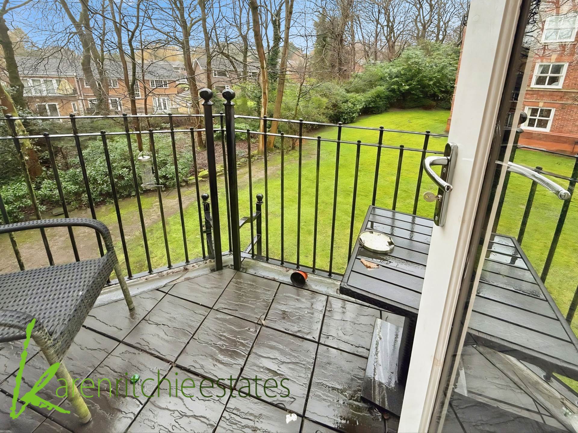 Clevelands Drive, Heaton, Image 10