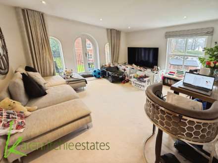 Clevelands Drive, Heaton, Image 2