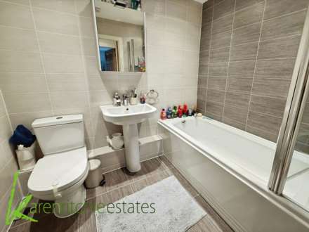 Clevelands Drive, Heaton, Image 8