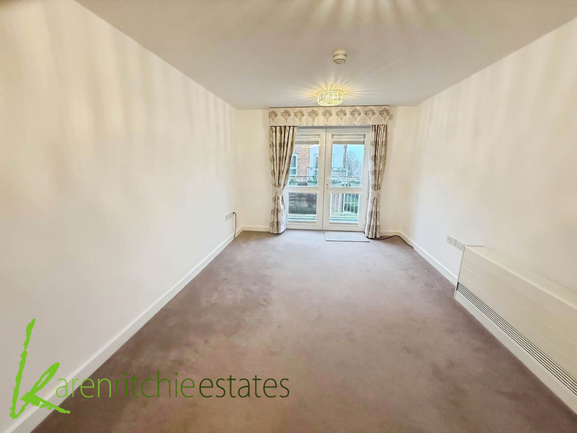 Manor Gardens, Harwood, Image 10