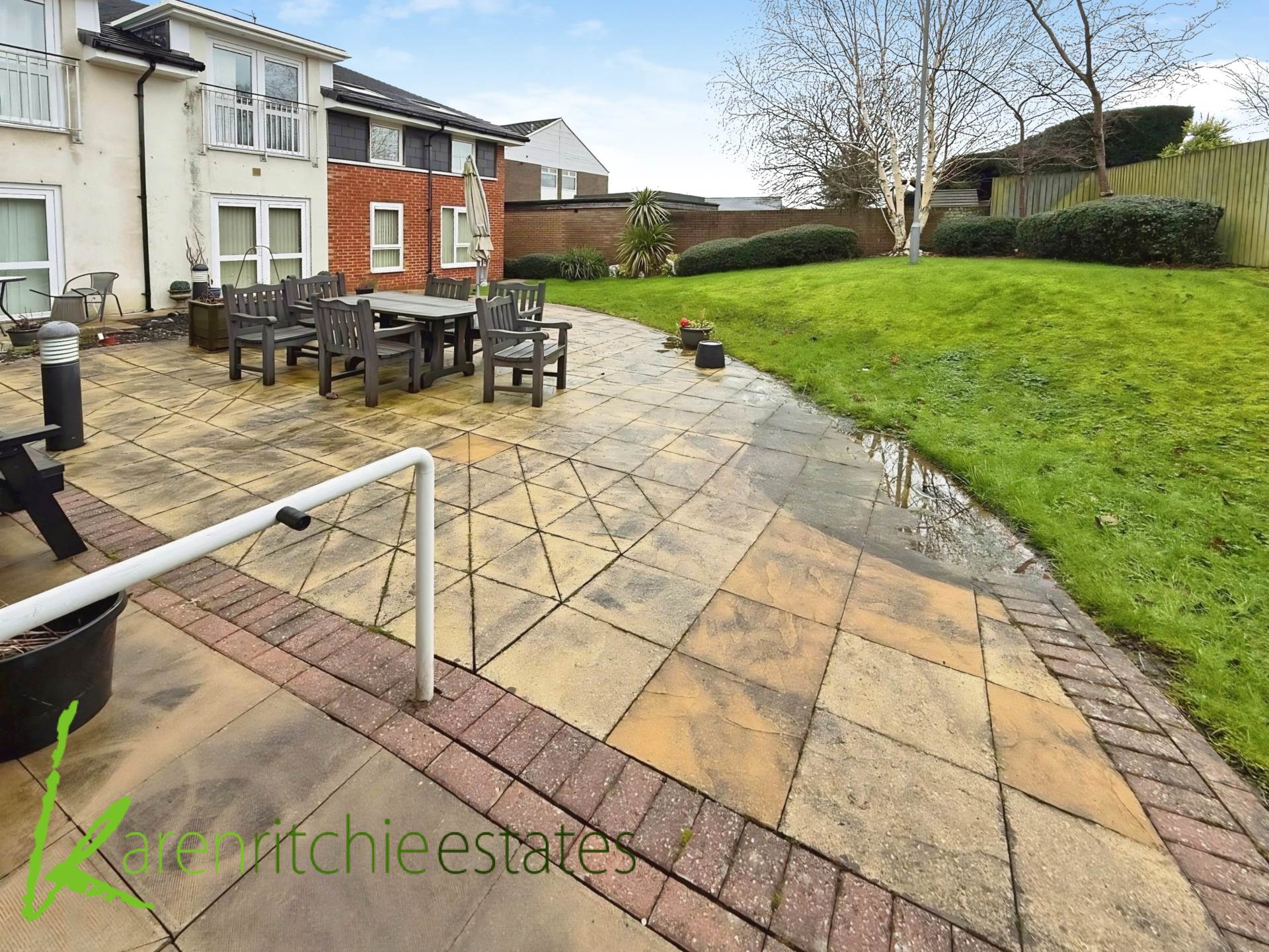 Manor Gardens, Harwood, Image 19