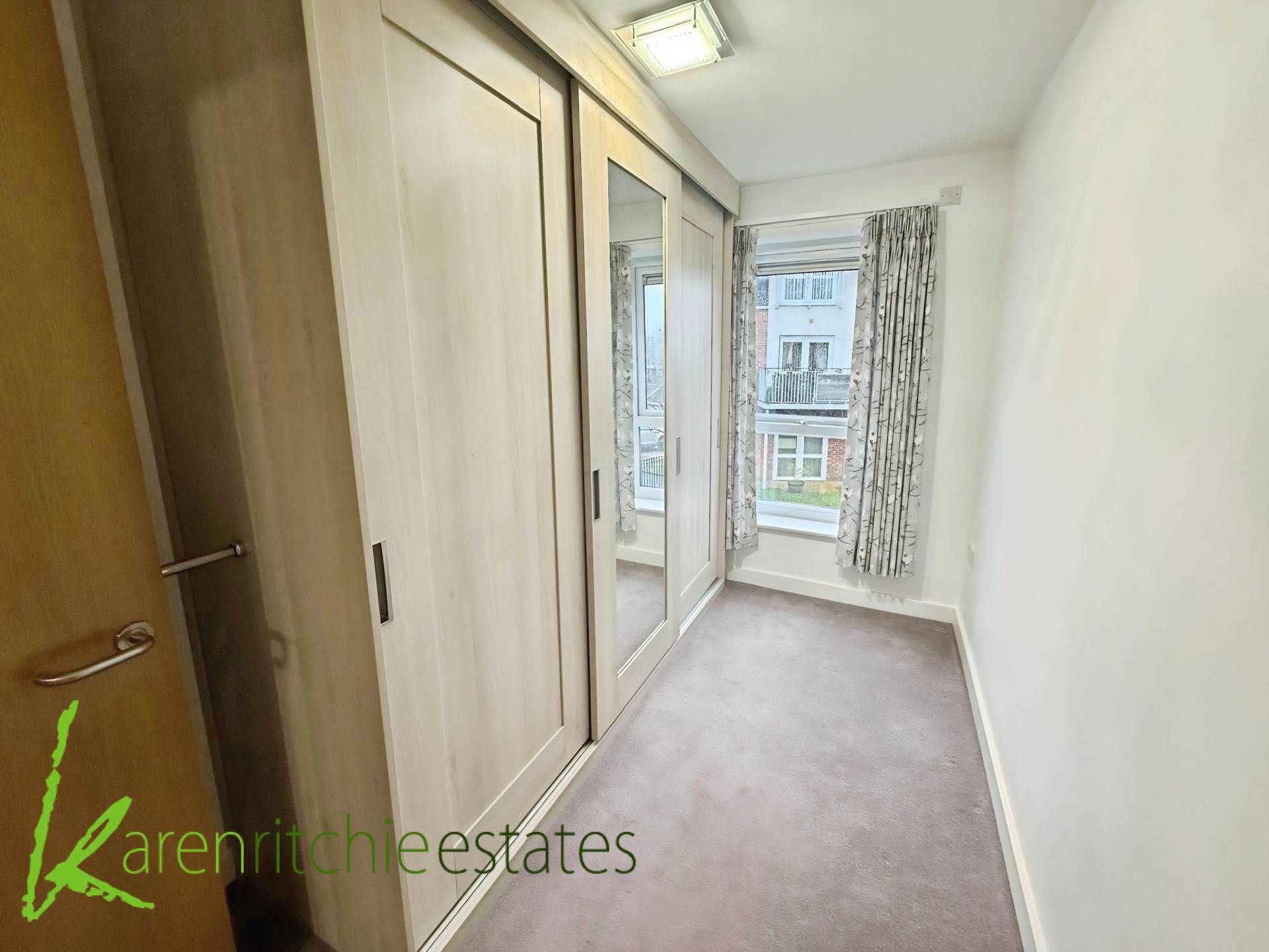 Manor Gardens, Harwood, Image 8