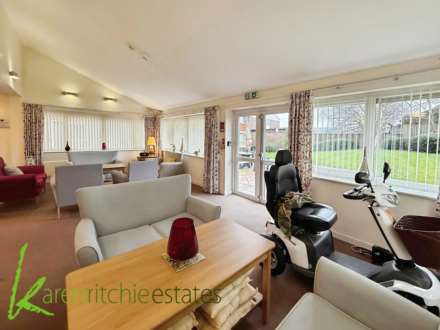 Manor Gardens, Harwood, Image 5