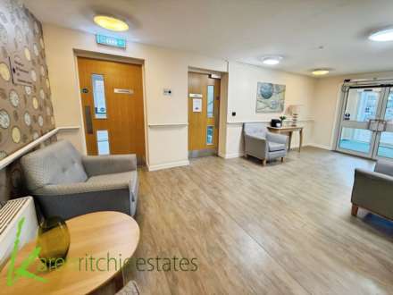 Manor Gardens, Harwood, Image 6