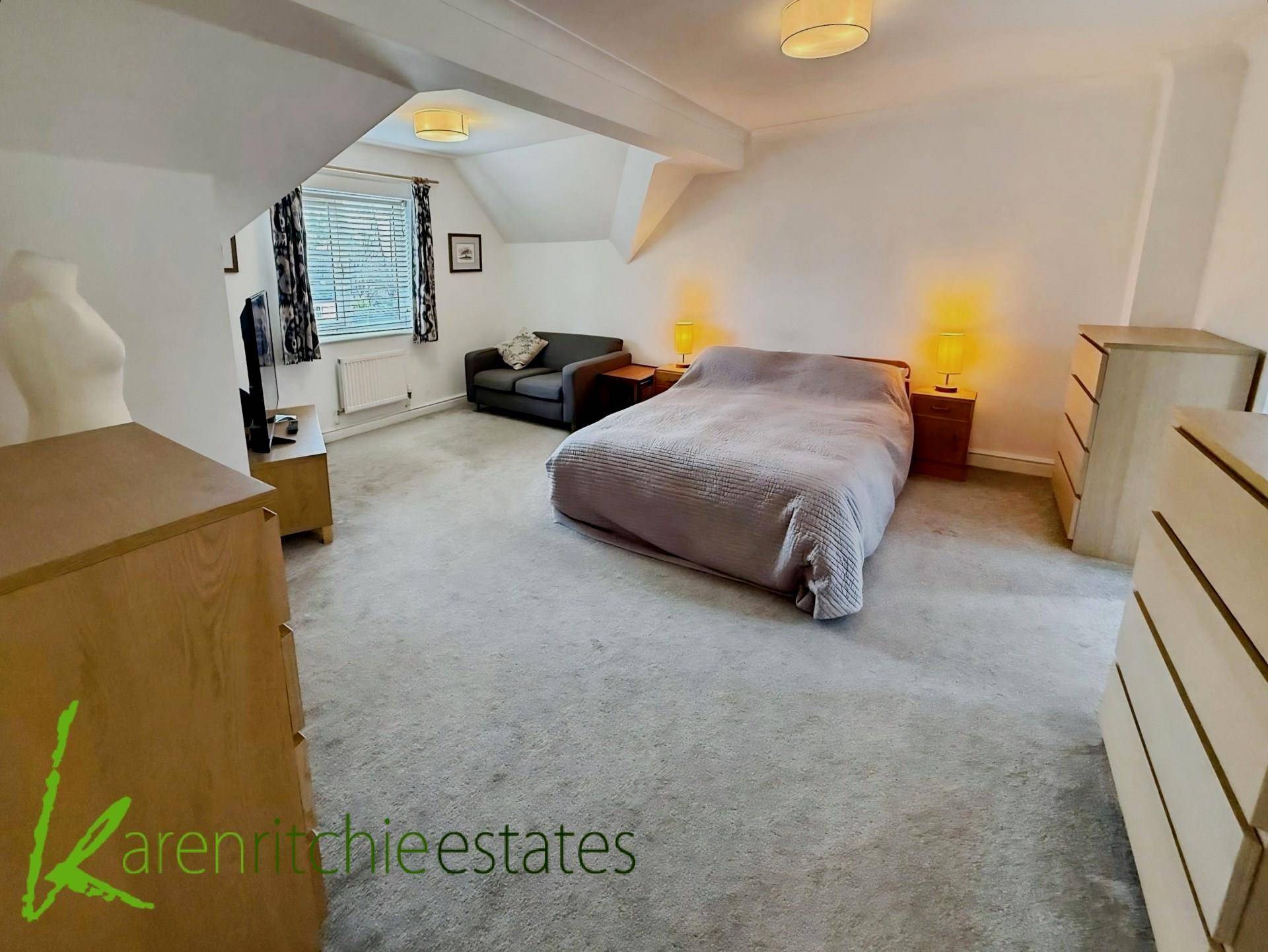 Ash Lawns, Bolton, Image 15