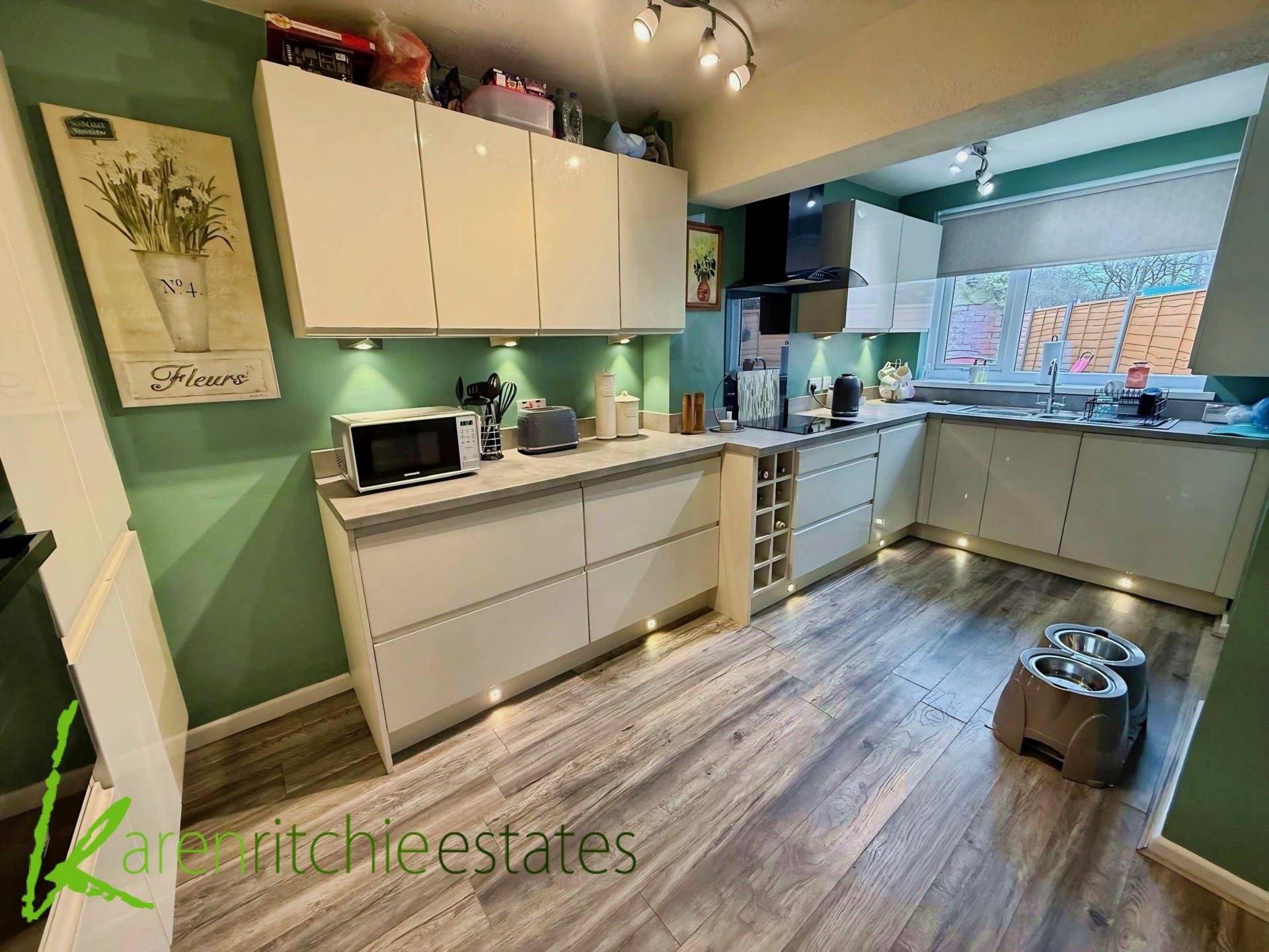 Thornhill Close, Bolton, Image 5