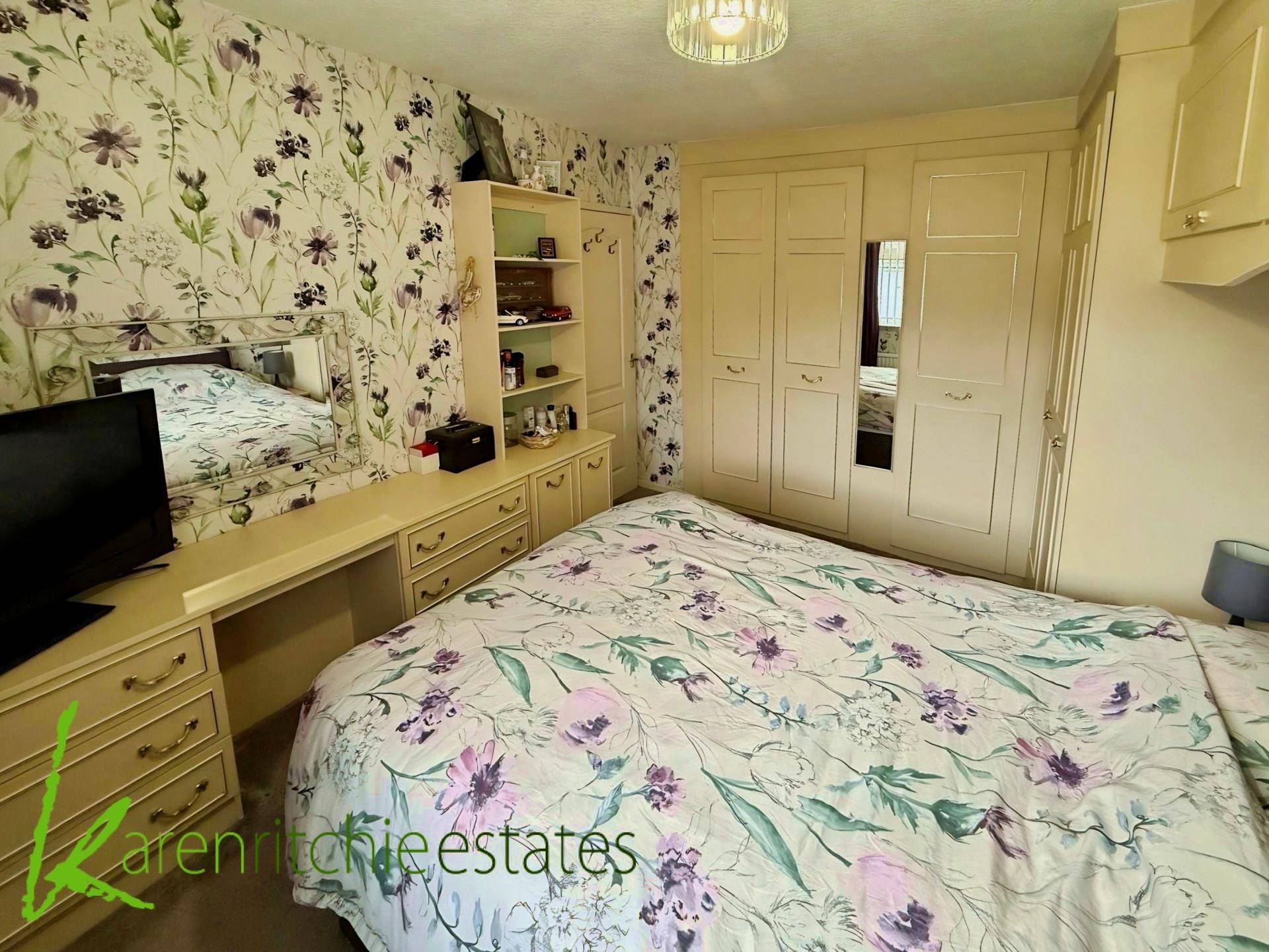 Thornhill Close, Bolton, Image 8