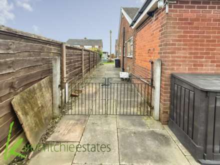 Meads Grove, Farnworth, Image 15
