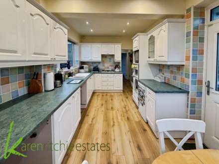 Meads Grove, Farnworth, Image 3