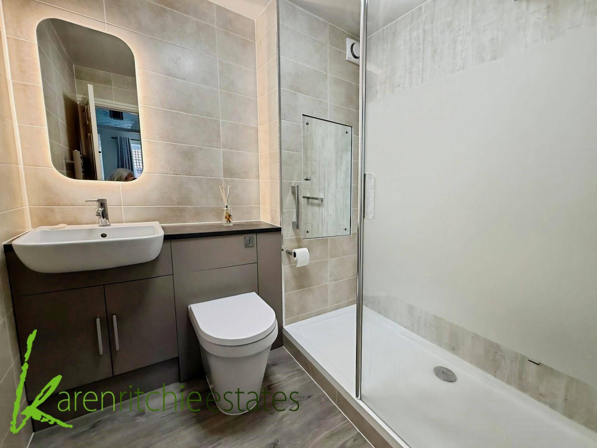 Greenmount Court, Heaton, Image 2