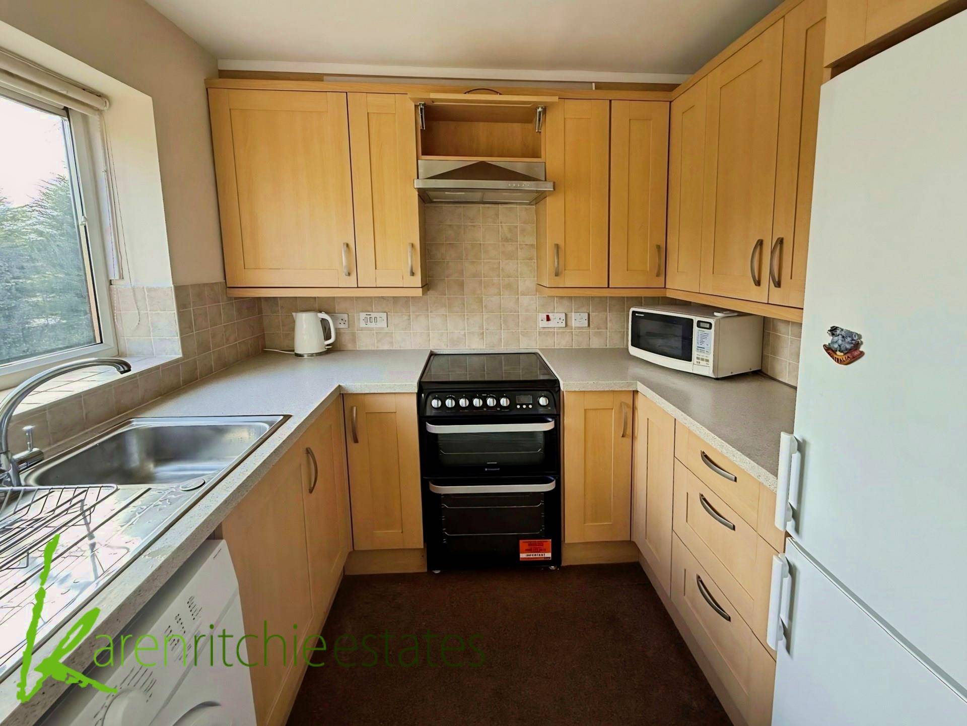 Greenmount Court, Heaton, Image 3